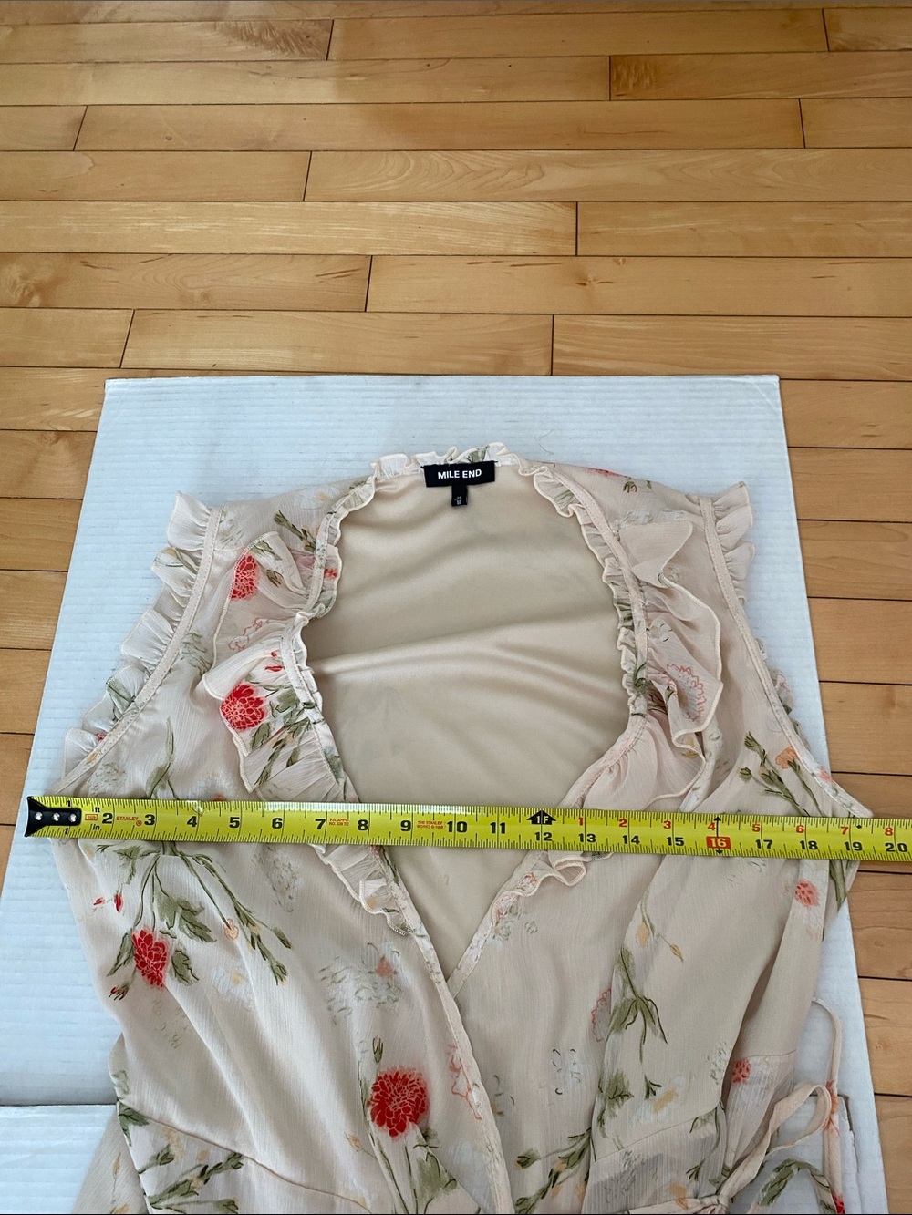 MILE END Floral Ruffle lined Wrap Dress Floral Cream & Orange Size Medium - Picture 11 of 16